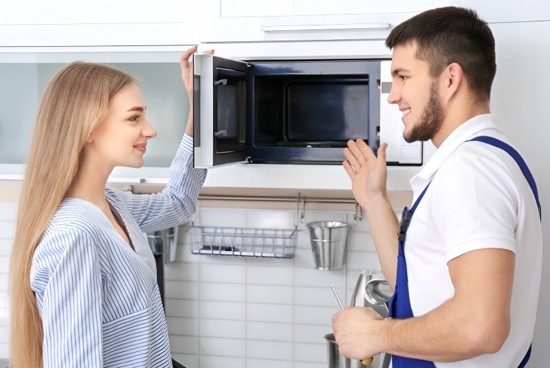 Buld-in Microwave Repair in Hialeah